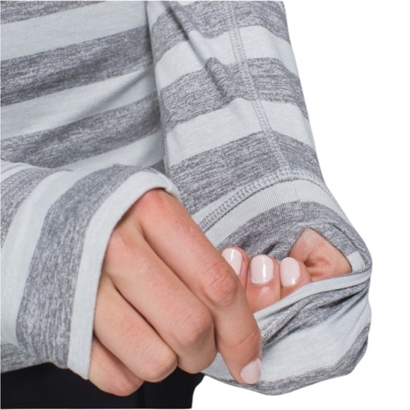 Lululemon Race Your Pace 1/2 Zip in Marshmallow Stripe Heathered Slate Size 4 - Picture 8 of 16